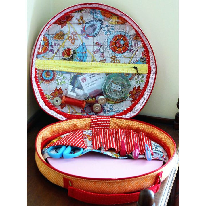 The Essential Round Bag Pattern by Little Red Jug