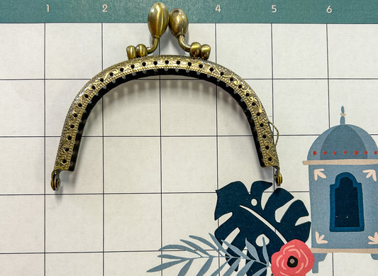 Round Look Filigree Purse Frame 3  3/4"