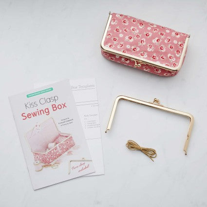Kiss Clasp Sewing Box